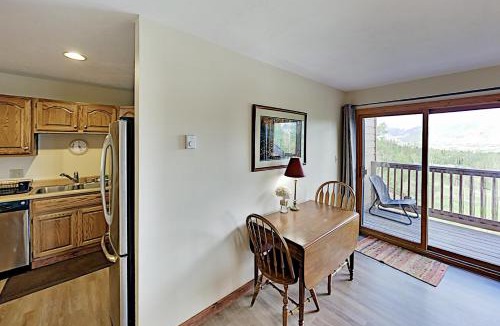 Wildernest House | Ryan Culch Condo 6701