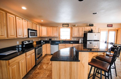 Grand Lake House | Ryan's Retreat - Sleeps 16! Perfect getaway for the large family!