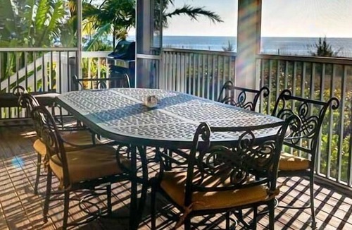 Wulfert House | Saba Winds Beachfront!