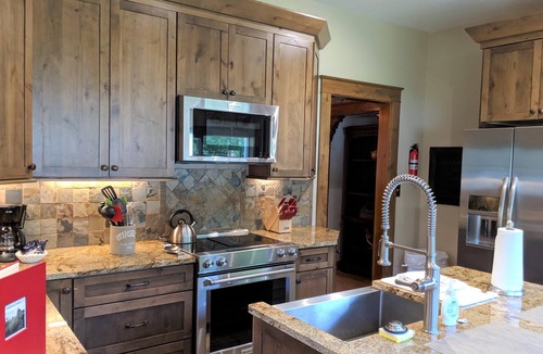 Fruita House | Sagebrush IV: Pet Friendly Home w/Firepit & BBQ!