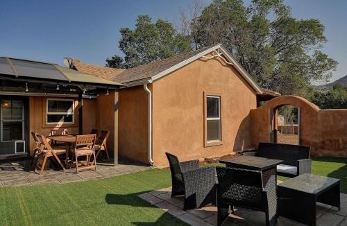Salida House | Salida Retreat House - Courtyard Hot Tub Str#753