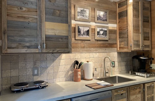 Idaho Springs House | Sanctuary Escape on River W/Hot Tub, Sauna & Piano