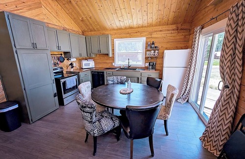 Pitkin Cabin | Sasquatch Lodge - Your perfect adventure basecamp in a historic mining town.