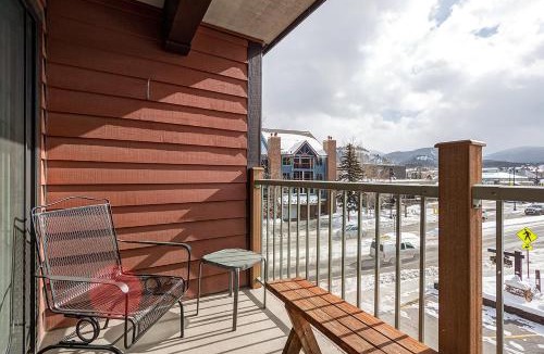 Historic District Apartment | Sawmill Creek Condo 207 by Great Western Lodging
