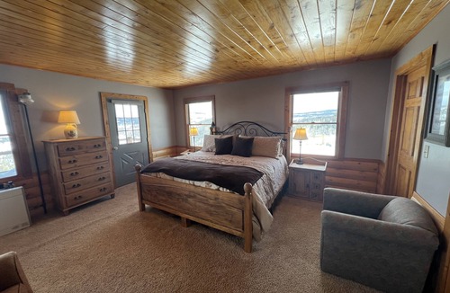 Gunnison Cabin | Sawtooth Mountain Lodge