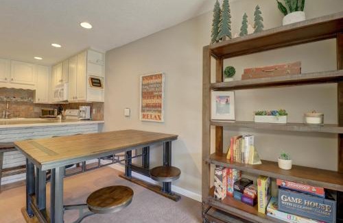 Copper Mountain Village Apartment | SB204 Snowbridge 2Br 2Ba condo