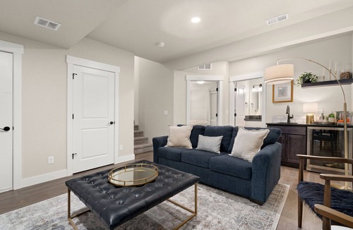 Loveland House | Scenic Mountain Retreat Golf, Pickleball, Relax