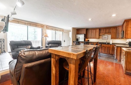 Vail Apartment | Scorpio Condo with Vail Mountain View