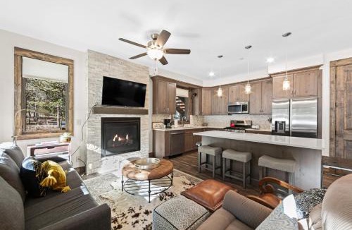 Lakeside Village Apartment | Seasons at Keystone 1886 by Summit County Mountain Retreats