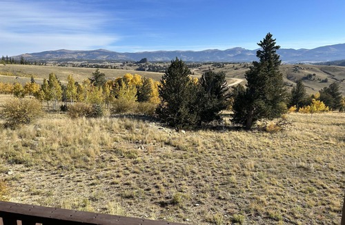 Indian Mountain Cabin | Secluded Cabin with Breathtaking Views on 3 Acres