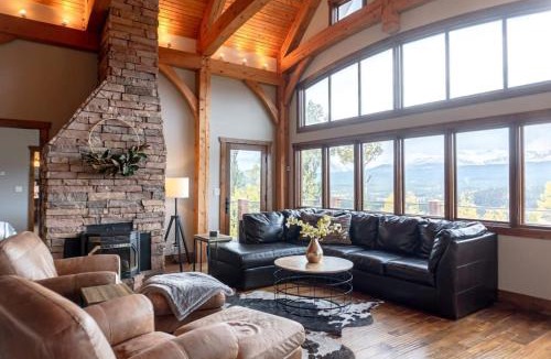 Alma House | Secluded Custom 5 BR with Panoramic Mountain Views
