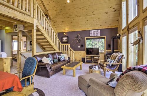 Valley of the Sun House | Secluded Fairplay Home with Hot Tub and Mountain Views