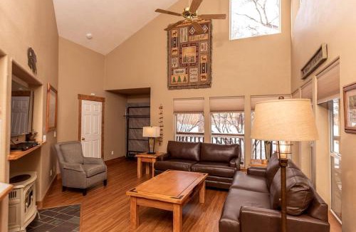 Salida House | Secluded Getaway with Mountain Views along the Arkansas River in Colorado