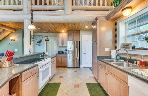 Red Feather Lakes Cabin | Secluded Log Cabin w/Game Room & Forest Views