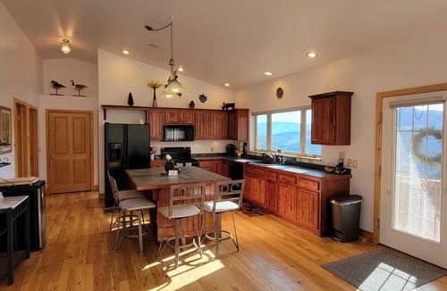 Elk Meadows House | Secluded Mountain Home - 2 Master Suites, a 3rd bedroom and 3 full baths