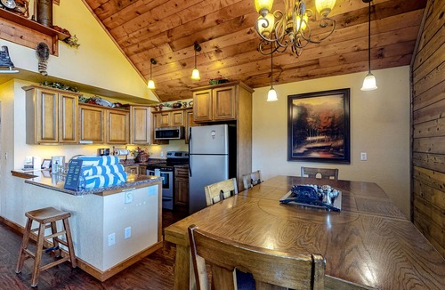 Cripple Creek House | Secluded Mountain Escape W/Full Kitchen, free WiFi, & More