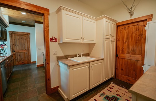 Placerville House | Secluded Rocky Mountain Retreat Near Telluride and Ouray