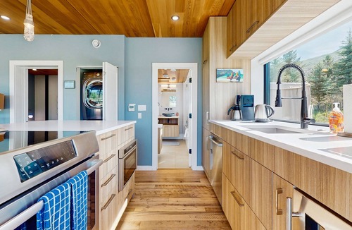 Carbondale House | Secluded unique home in prime location with deck, woodstove, & mountain view