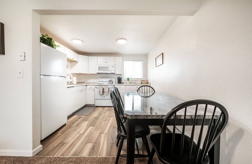 Cimarron Hills Condo | ◆ Sensational Apartment! 2 Bed 1 Bath - Sleeps 4 ◆