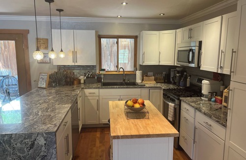 Glenwood Springs House | Serene 4-bedroom house with WiFi just outside Glenwood Springs