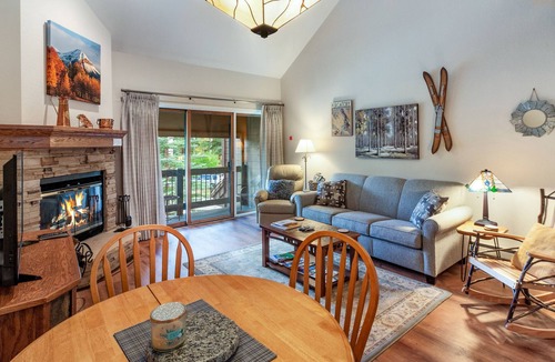Purgatory Condo | Serene mountain view retreat with free WiFi & hot tub - near Purgatory