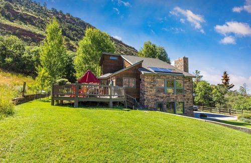 Idlewild Estates House | Serene Retreat - Fire Pit - Great Views - Air Conditioning! STR2024-085