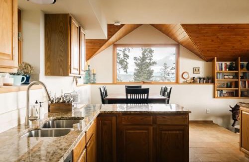 Evergreen House | Serene Rocky MTN Retreat w Hot Tub - Pet-Friendly