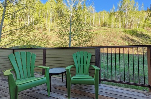 Intermountain House | Serene West Vail Home | Surrounded by Nature | Family Friendly | Steps to Bus