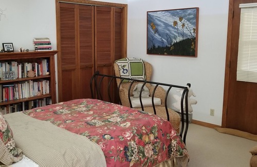 Basalt House | Seven Castles Beauty - You'll love this gorgeous pet-friendly property!