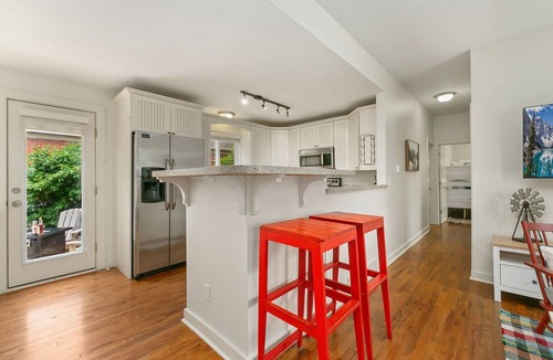 Martinez Park House | Sherwood Cottage - Steps from Old Town & Poudre River