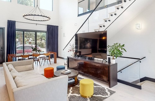 Englewood House | Silver Dollar - Unit A | Elegant house in Englewood with fireplace, gym, firepit