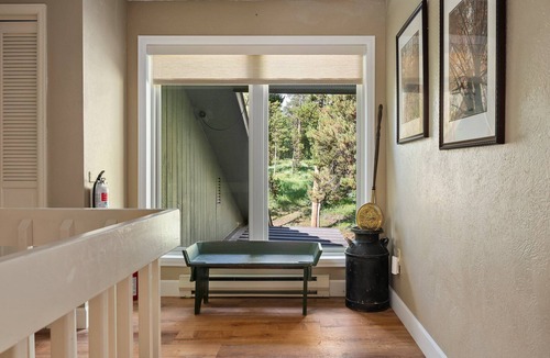Sunset Ridge House | Silver Lining Lodge I Amazing Views I Private Hot Tub I Best Price I Discounted Attractions