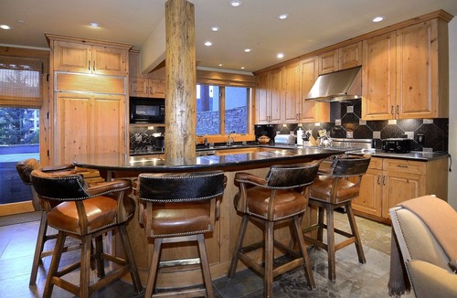 Crested Butte House | Silver Ridge 7/The Perfect Ski-in Ski-out Location! Hot Tub! Heated Garage!