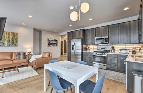 Silverthorne Apartment | Silverthorne Condo Fireplace, Balcony, Views