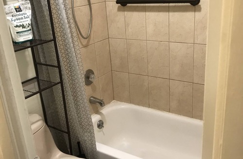 Denver Condo | Simple 1 BR in SE Cherry Creek-monthly rental only