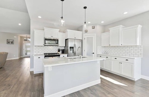 Grand Junction House | Sip, Stay and Ride- a charming wine themed home in Grand Junction