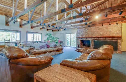Warrior's Mark Apartment | Ski and Racquet Club 203B