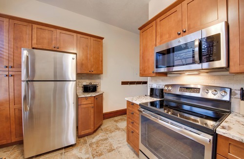 Wallace Condo | Ski & Explore! Charming Downtown Wallace Condo