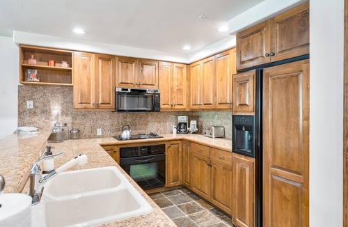 Steamboat Springs Condo | Ski-in/out condo with W/D, gas fireplace, pool, hot tub, & free WiFi