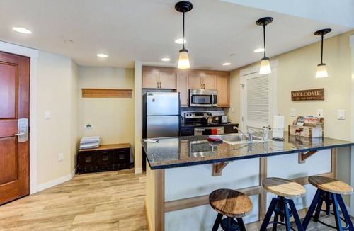 Winter Park House | Ski In Out Luxury Condo 4474 I Huge Hot Tub I Great Views I Best Price I Discounted Attractions