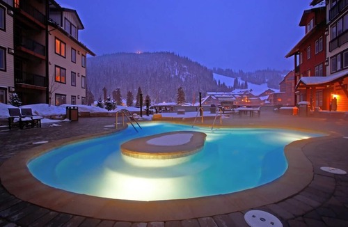 Winter Park House | Ski In Out Luxury Condo 4475 I Huge Hot Tub I Great Views I Best Price I Discounted Attractions