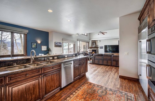 Peak 8 House | Ski In/Out-Sleeps 18, 9,000 Sq Ft-Hot Tub-Pool Table-Mtn Views-Theatre Rm