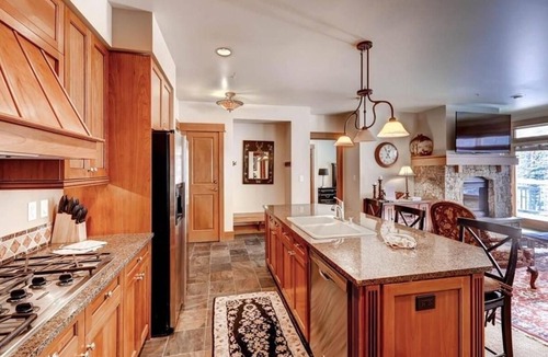 River Run Condo | Ski in & ski out 3BR Lone Eagle w/- stunning views & great amenities!