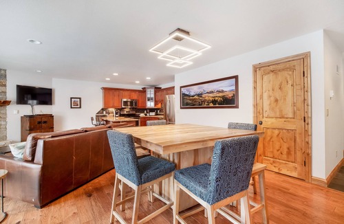 Four O'Clock Condo | Ski-in/Ski-Out Breckenridge Mountain Retreat; Full Remodel