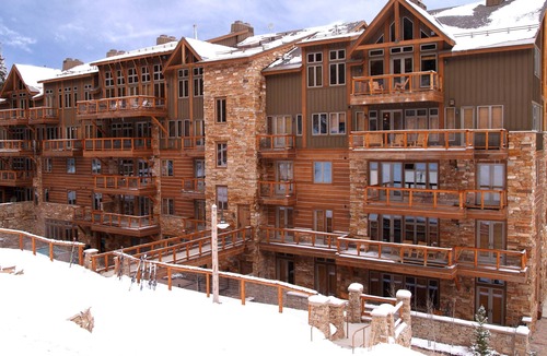River Run Condo | Ski-in/Ski-out Condo + Fireplace + Shared Hot Tub