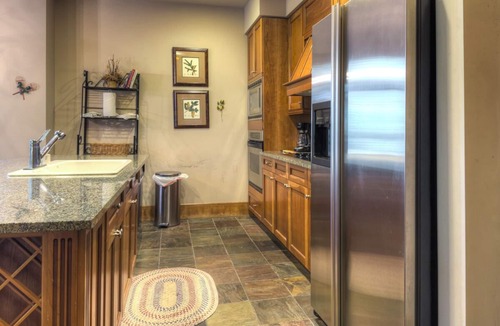 River Run Condo | Ski-in/Ski-out Condo w/Private Balcony for Scenic Views & Close to Shops!