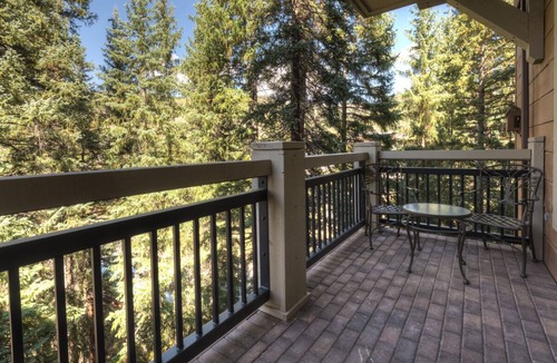 River Run Condo | Ski-in/Ski-out Condo w/Private Balcony for Scenic Views & Close to Shops!