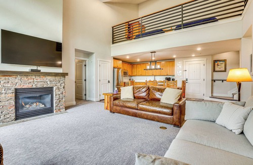 Silvercreek Condo | Ski-In/Ski-Out Granby Penthouse w/Mountain Views!