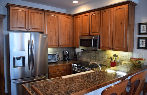 Four O'Clock House | Ski-in/Ski-out. Great rates - Saddlewood Townhouse