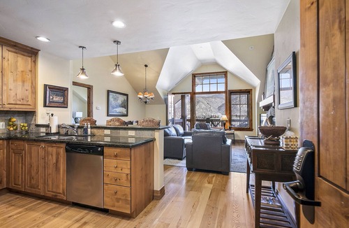 Avon Condo | Ski In/Ski Out! *High end LUXURY Penthouse* Two HUGE Master Suites!